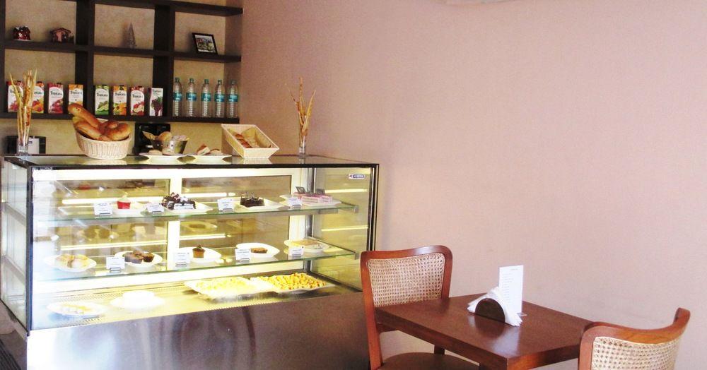 The Fern Residency, Miramar Hotell Panaji Eksteriør bilde