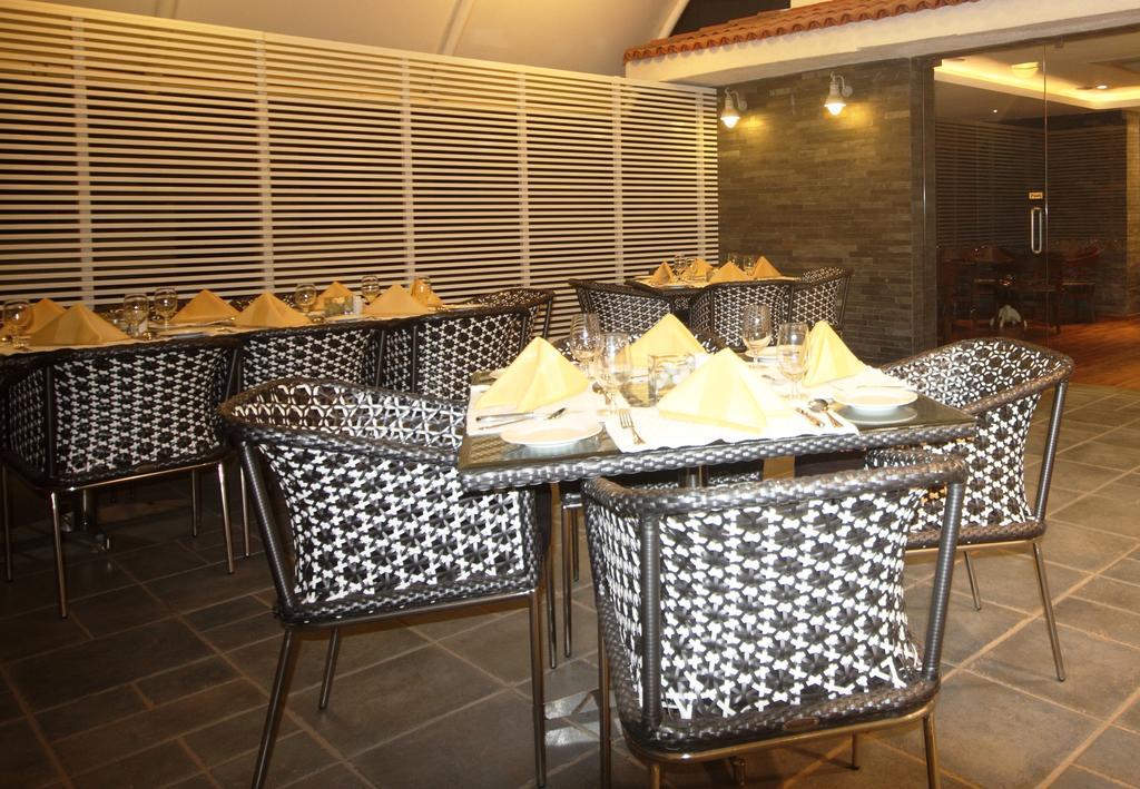 The Fern Residency, Miramar Hotell Panaji Eksteriør bilde