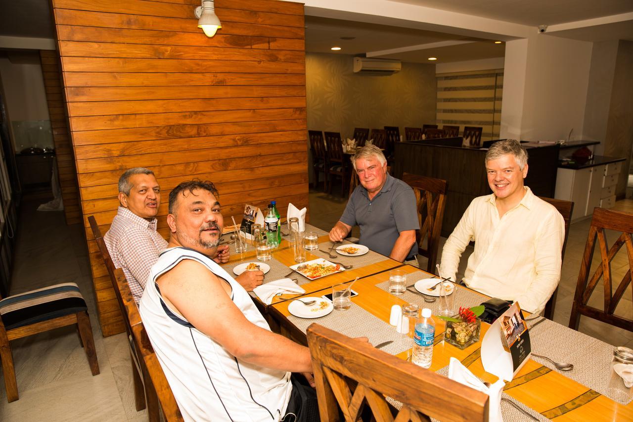 The Fern Residency, Miramar Hotell Panaji Eksteriør bilde